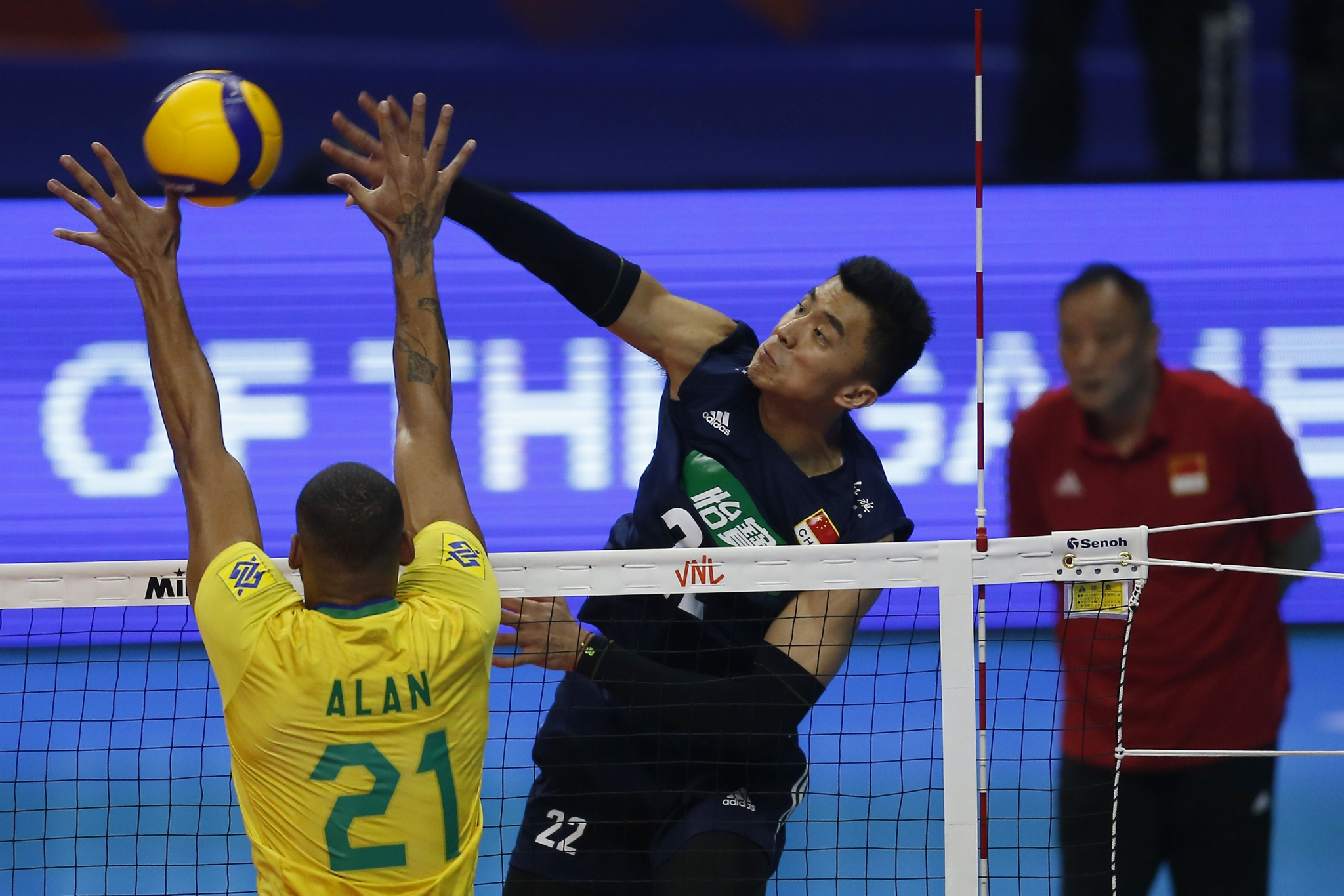 包含巴西碾压波兰,蒂亚戈扛起全队的词条 包含巴西碾压波兰,蒂亚戈扛起全队的词条